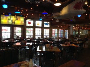 (That's the inside of the "Joe's Crab Shack" where I found a dry seat to wait out the storm)