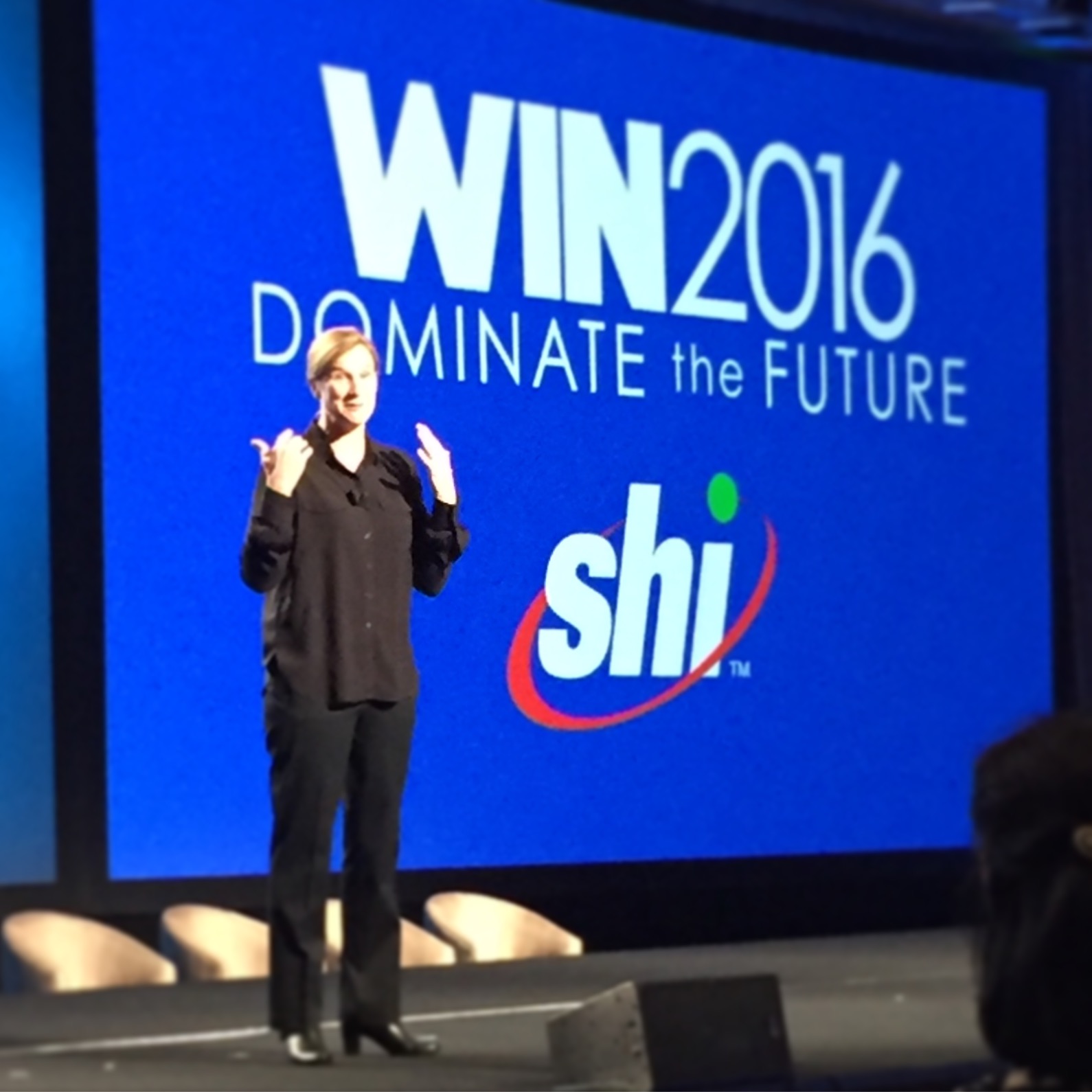 20160129_145547456_iOS